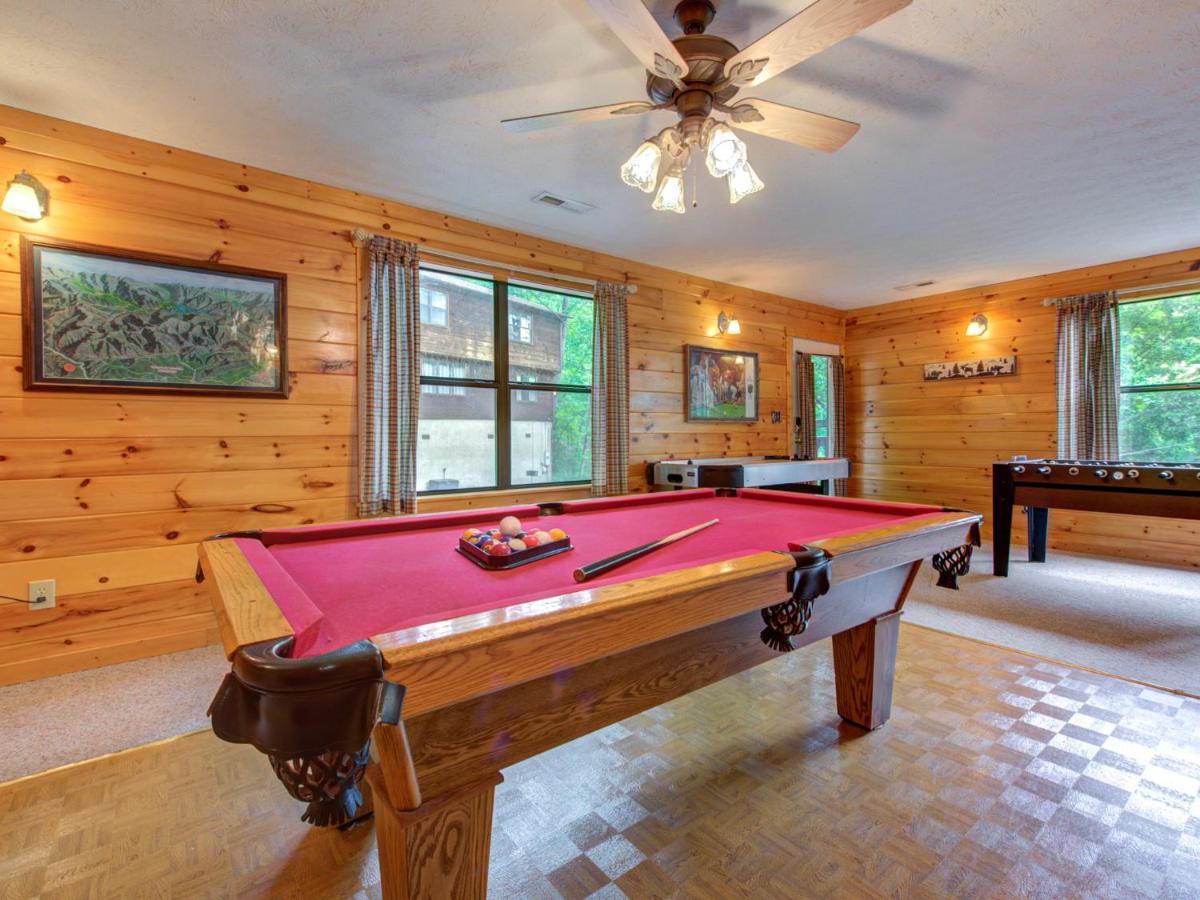 Great Expectations, 3 Bedrooms, Fireplace, Pool Table, Hot Tub, Sleeps 10 Гатлинбург Экстерьер фото